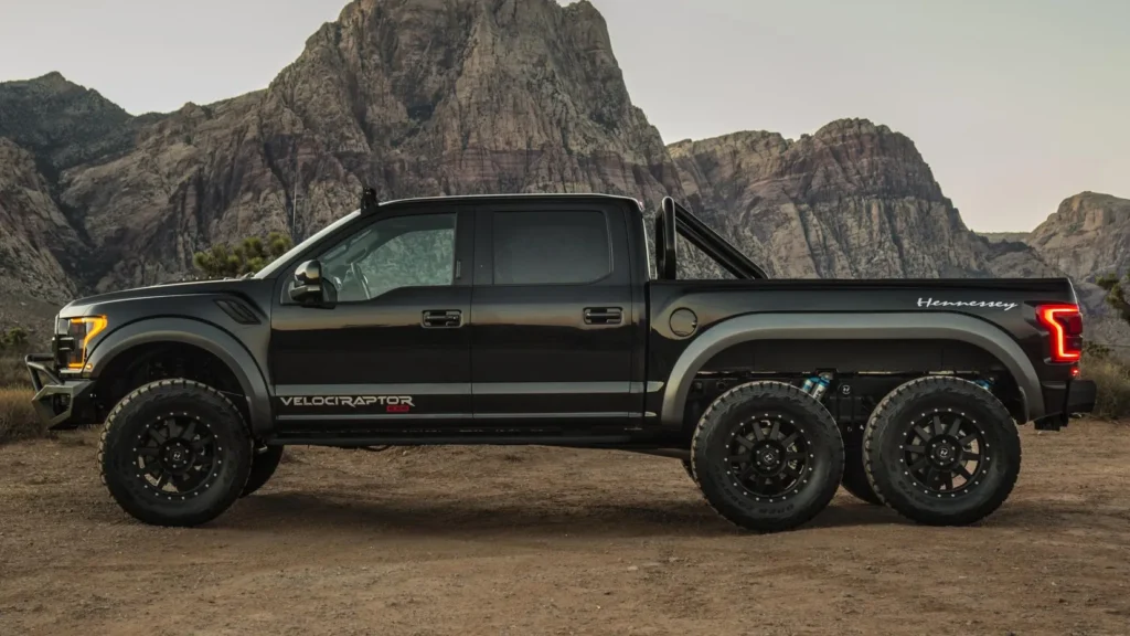самые странные американские пикапы Hennessey VelociRaptor 6x6