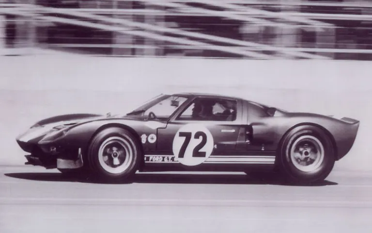 величайшие американские автомобили всех времён Ford GT40