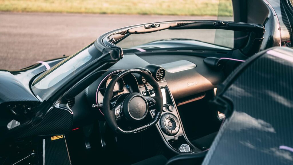 Koenigsegg One:1 2